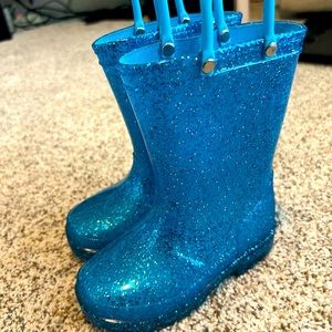 Like new; Toddler light up rain boots